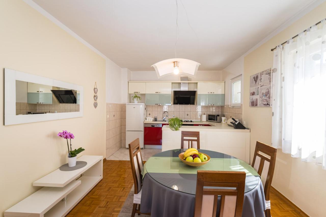 Apartment Visnja ザダル エクステリア 写真