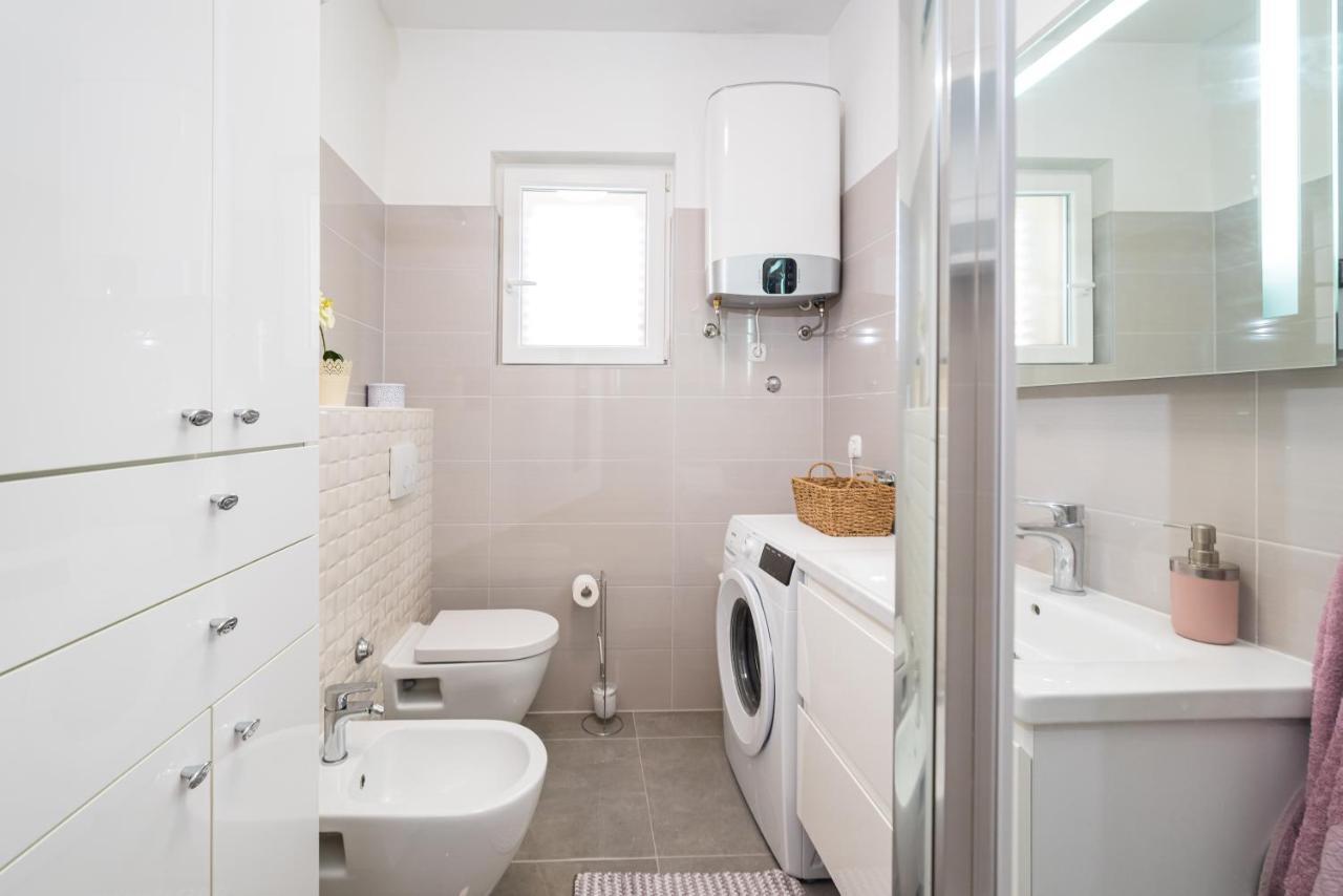 Apartment Visnja ザダル エクステリア 写真
