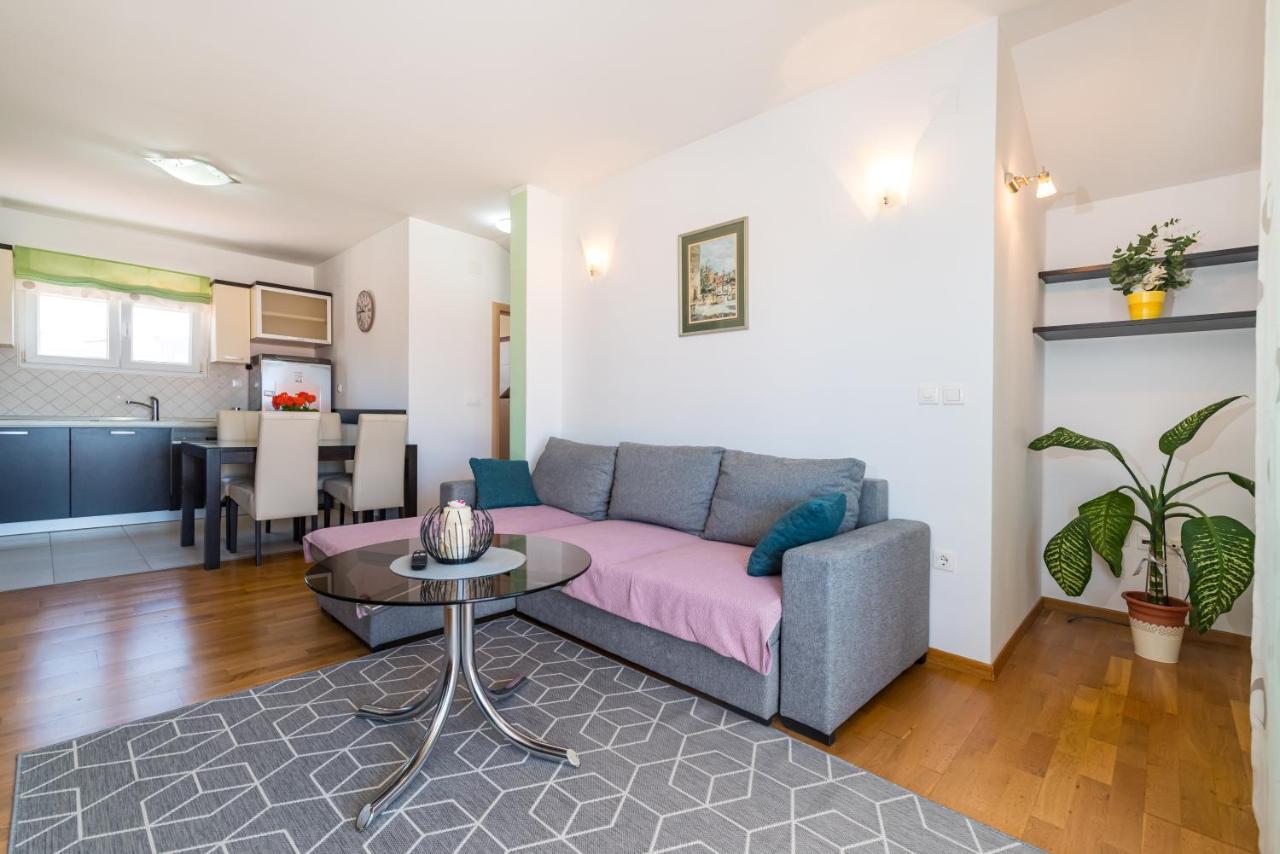 Apartment Visnja ザダル エクステリア 写真