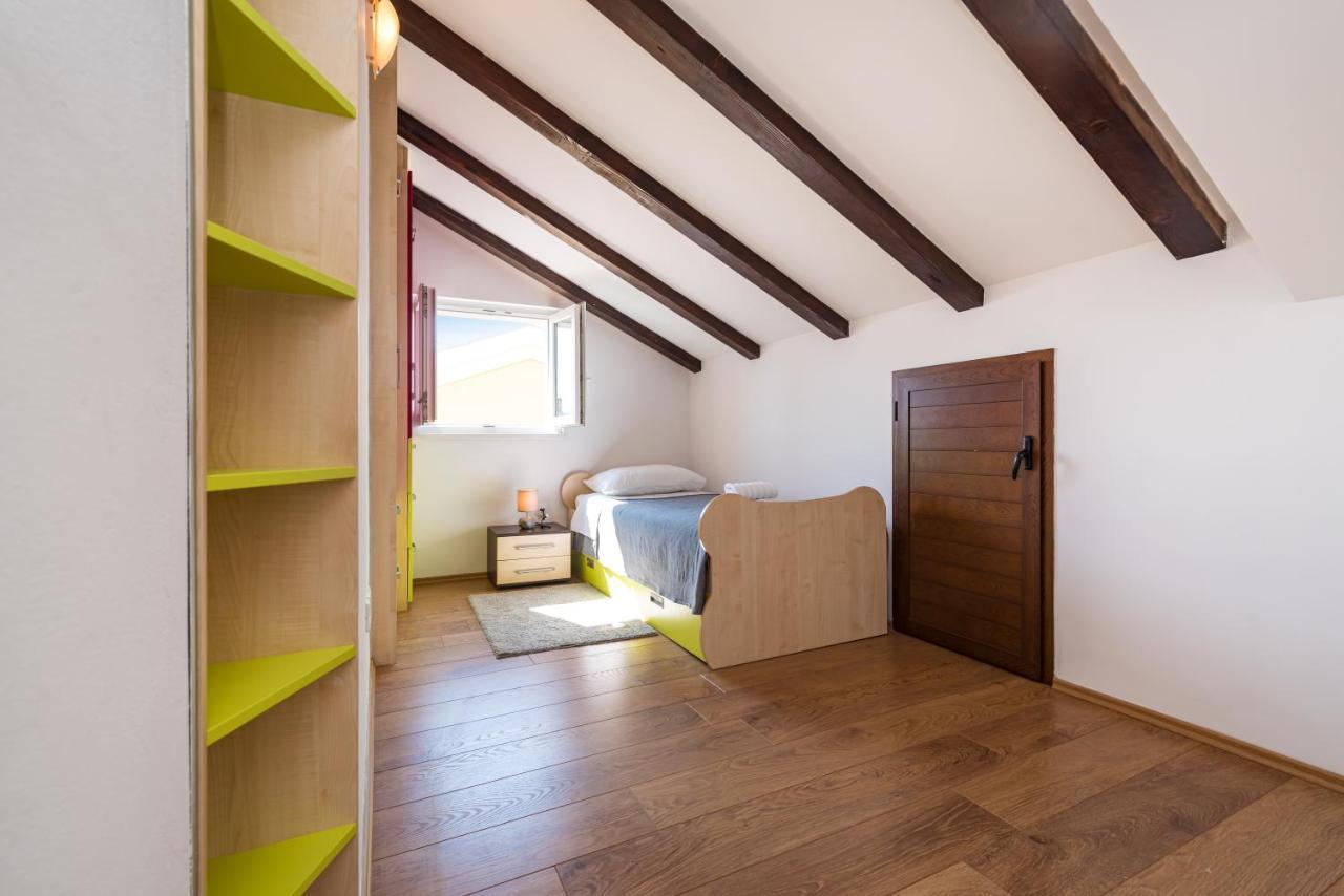 Apartment Visnja ザダル エクステリア 写真